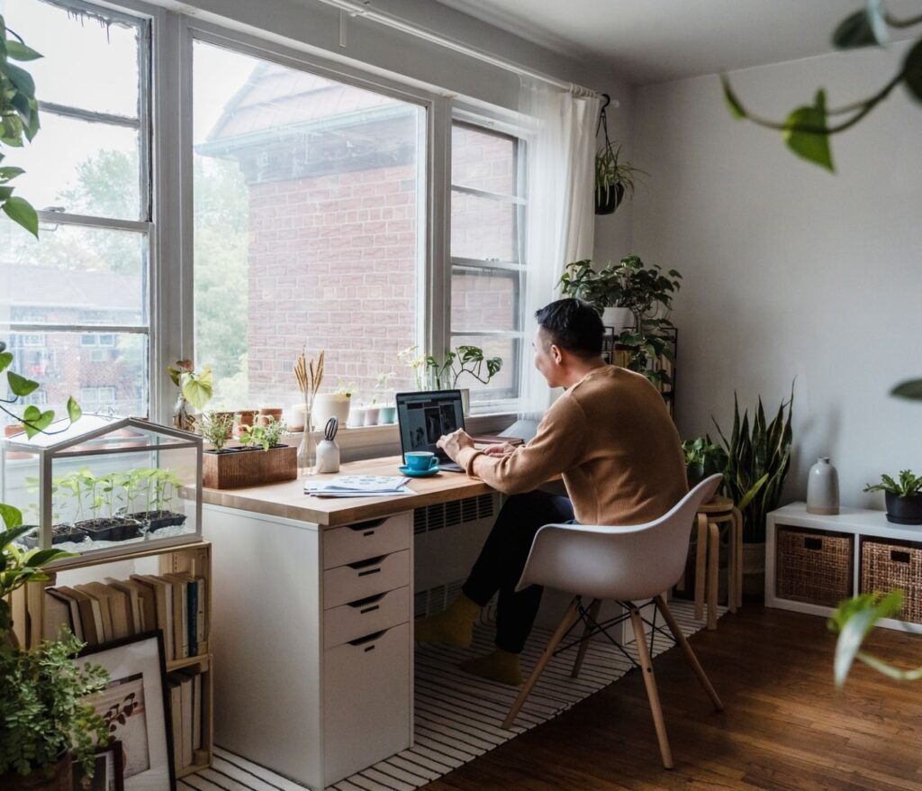 Votre intérieur, un havre de paix 6 Organisation bureau à domicile : 7 astuces essentielles